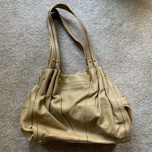 B Makoswky Tan leather bag